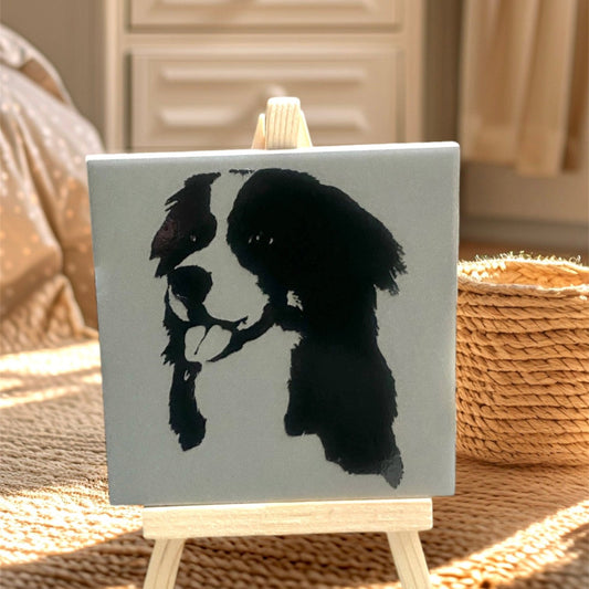 Tegel met bedrukking van eigen hond