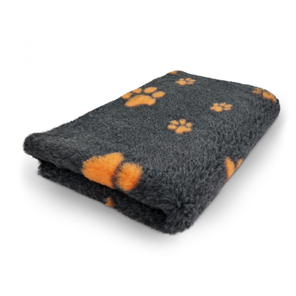 Vetbed met anti slip - pootjes - diverse maten